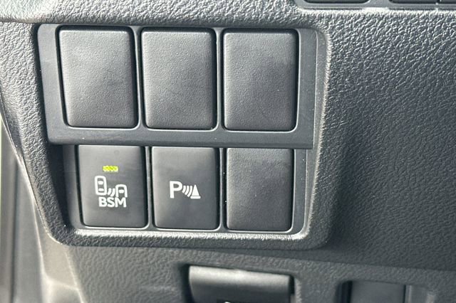 Used 2015 Lexus RC 350 w/ Luxury Package image 28