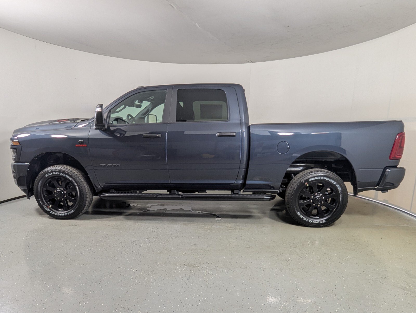 New 2026 RAM 2500 Big Horn AWD/4WD image 4