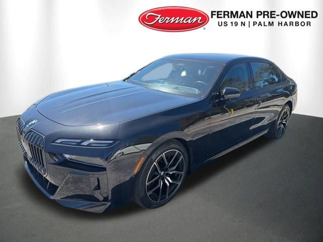 Used 2025 BMW 740i xDrive image 3