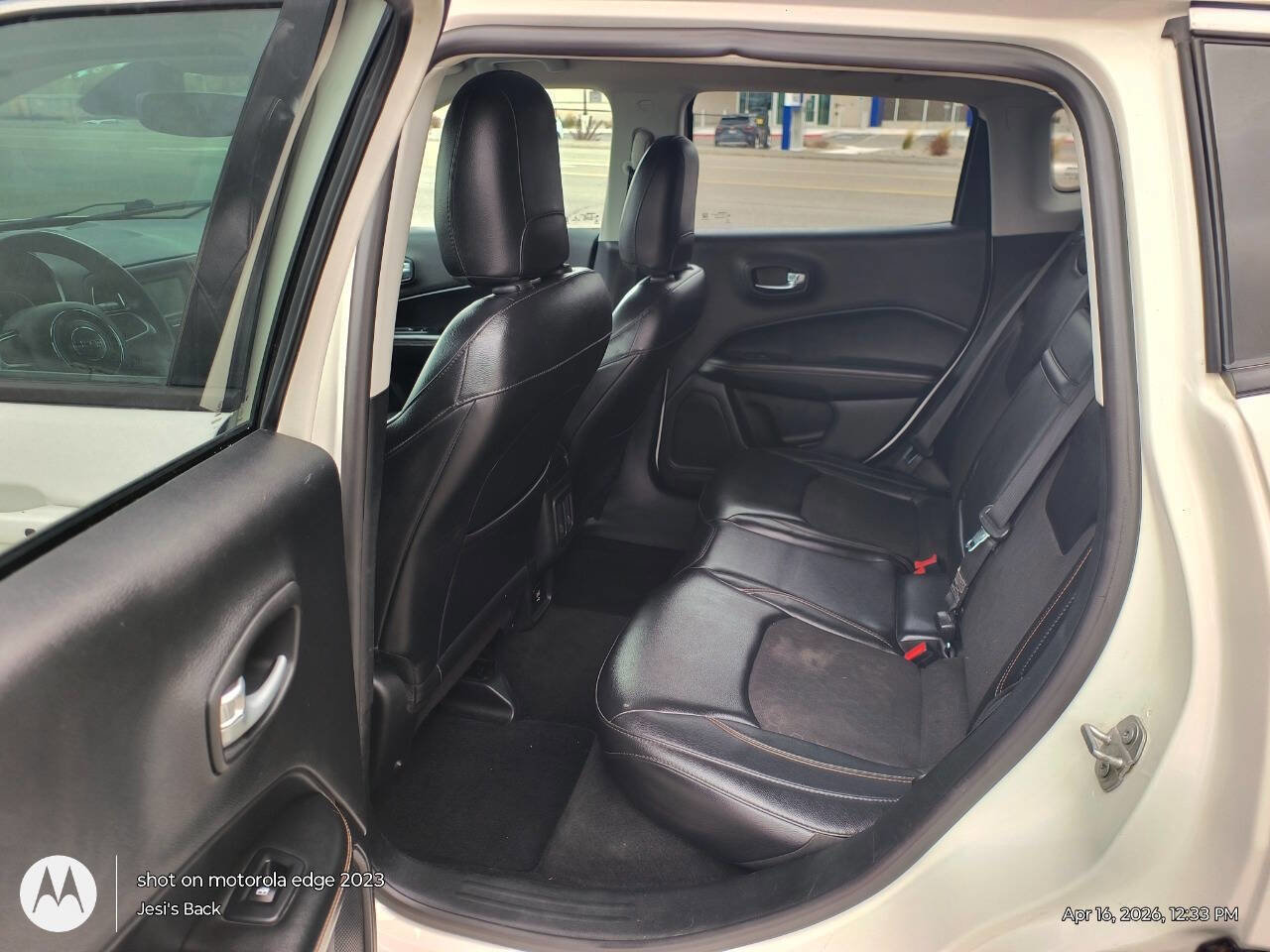 Used 2017 Jeep Compass Latitude AWD/4WD image 9