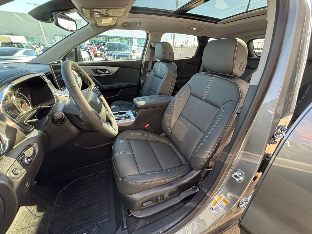 New 2026 Chevrolet Blazer LT w/ Midnight/Sport Edition image 7