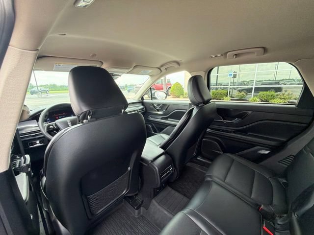 Used 2023 Lincoln Corsair AWD w/ Equipment Group 101A image 15