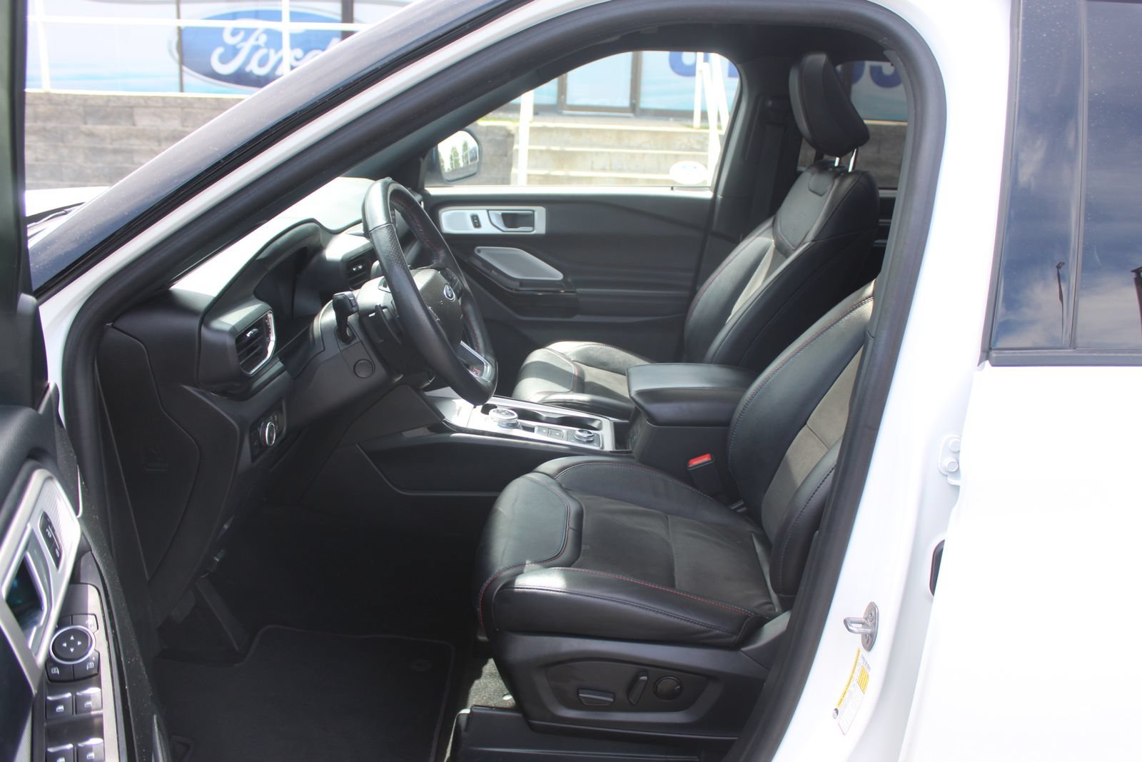 Used 2023 Ford Explorer ST w/ Equipment Group 401A AWD/4WD image 22