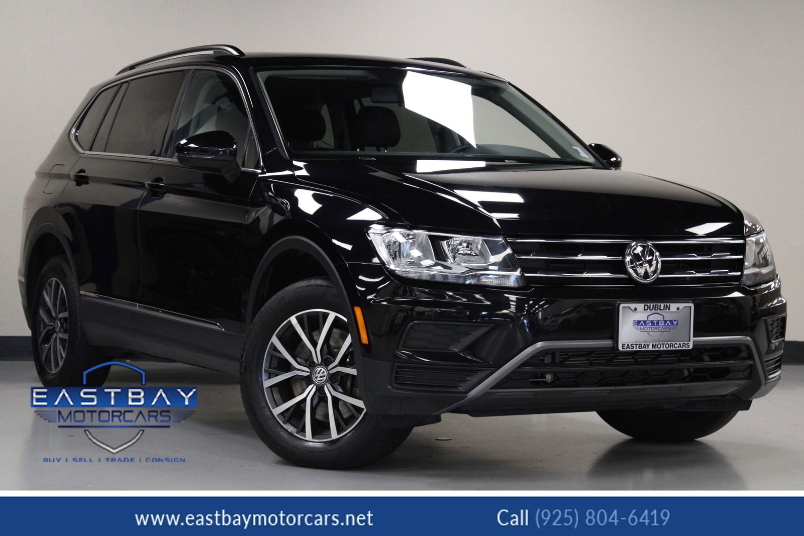 Used 2020 Volkswagen Tiguan SE w/ Panoramic Sunroof Package