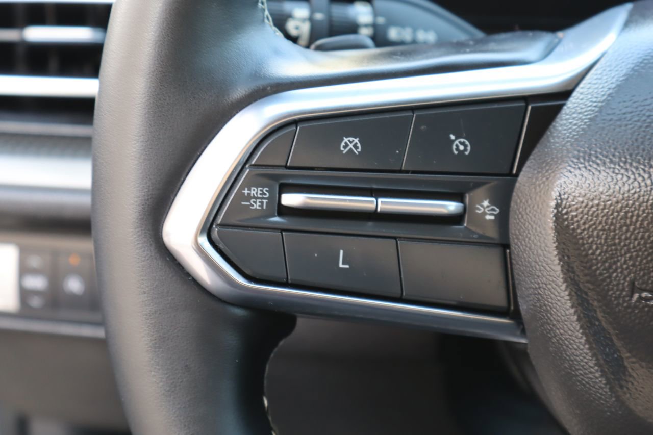 Used 2024 Chevrolet Traverse LS w/ Midnight/Sport Edition FWD image 13