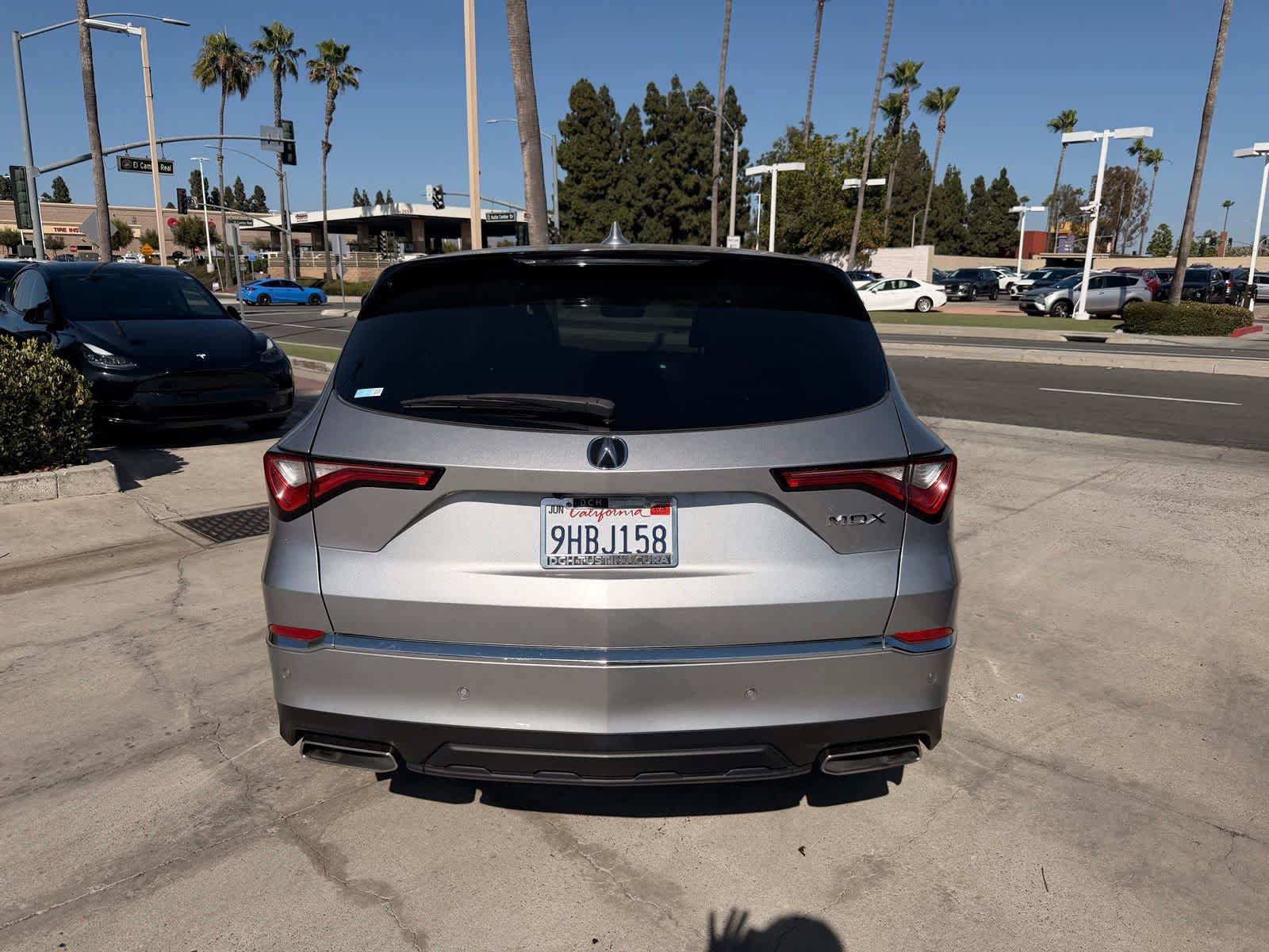 Used 2023 Acura MDX FWD w/ Technology Package image 4