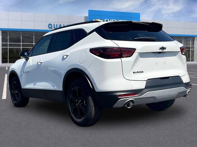 New 2026 Chevrolet Blazer LT w/ Midnight/Sport Edition FWD image 3
