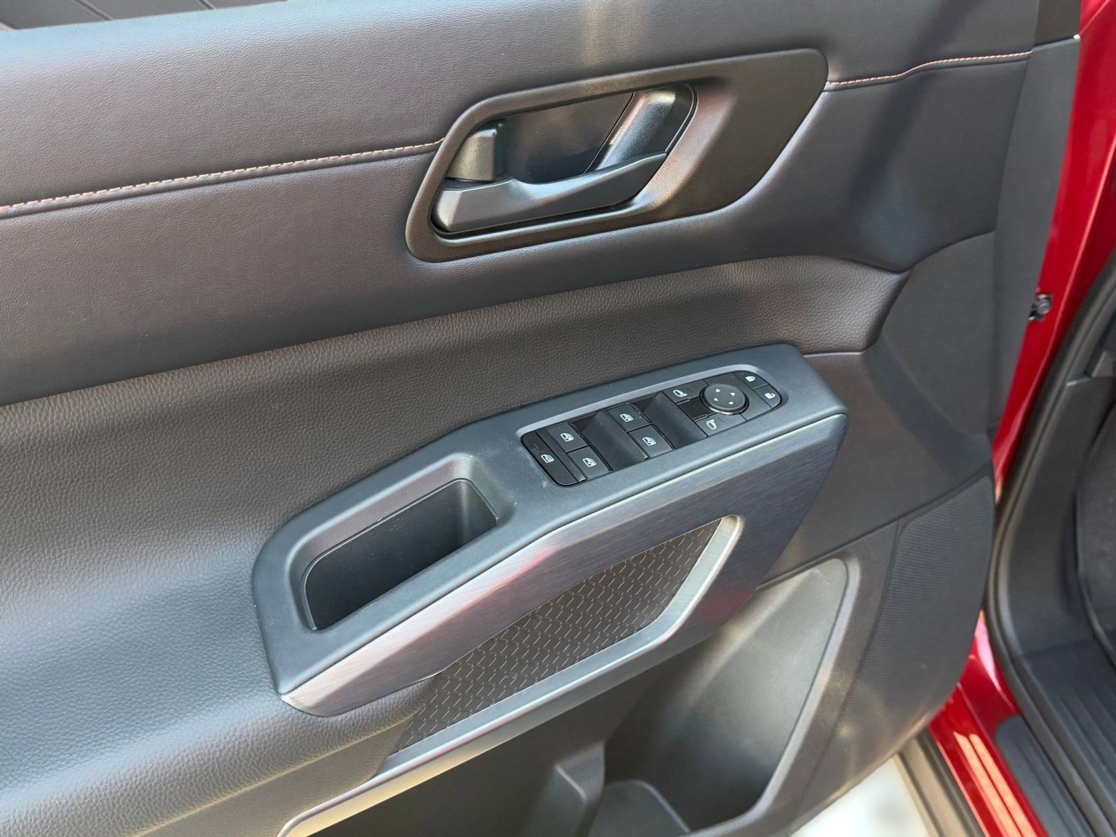 Certified 2024 Nissan Pathfinder Rock Creek image 12