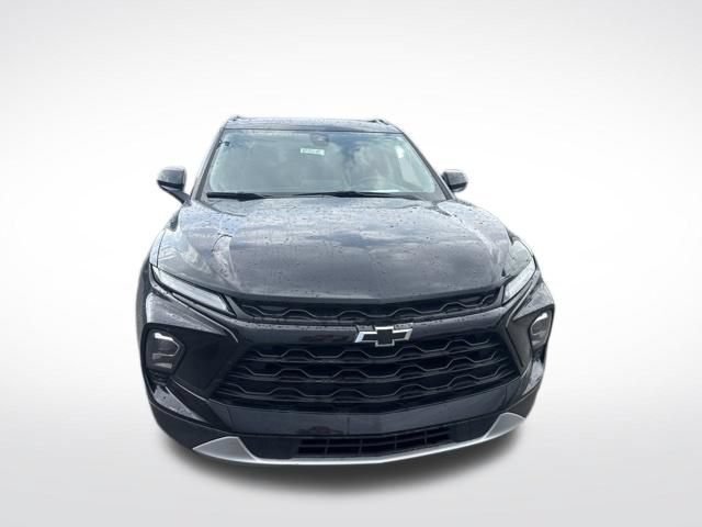 Used 2024 Chevrolet Blazer LT w/ Convenience Package FWD image 8