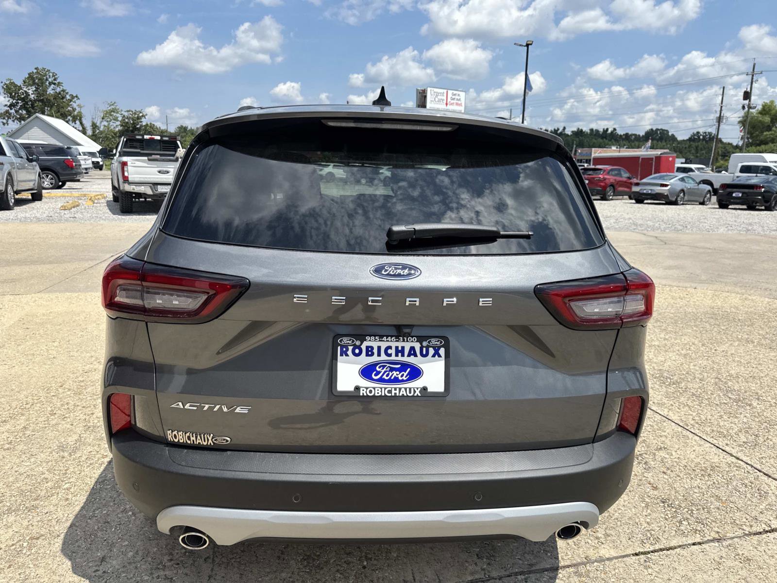New 2025 Ford Escape Active w/ Active Premium Tech Pack FWD image 4