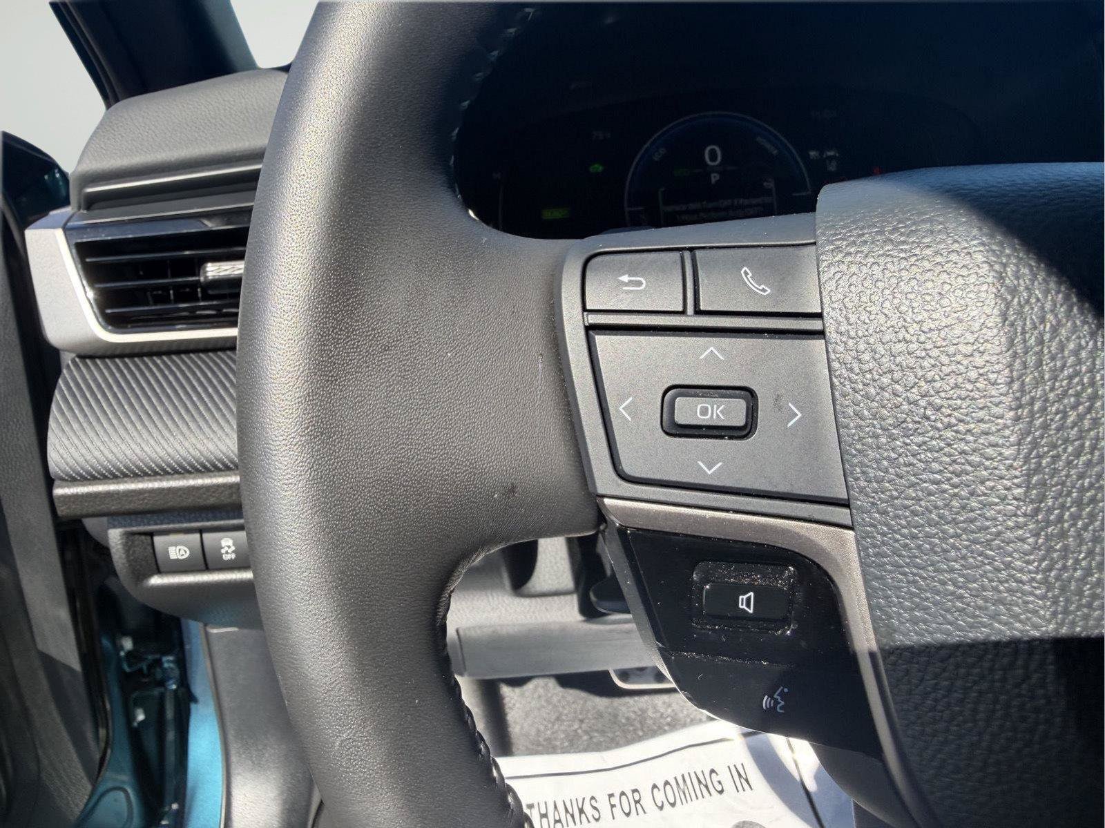 Used 2025 Toyota Camry SE w/ Convenience Package FWD image 22