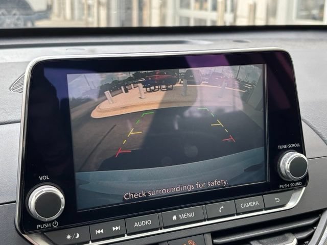 Used 2024 Nissan Altima 2.5 SR FWD image 12