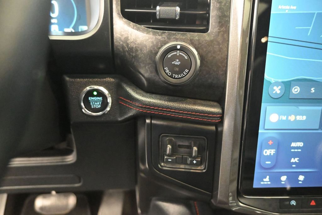 Certified 2023 Ford Expedition Limited AWD/4WD image 27