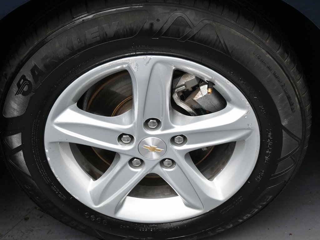 Used 2022 Chevrolet Malibu LT image 37