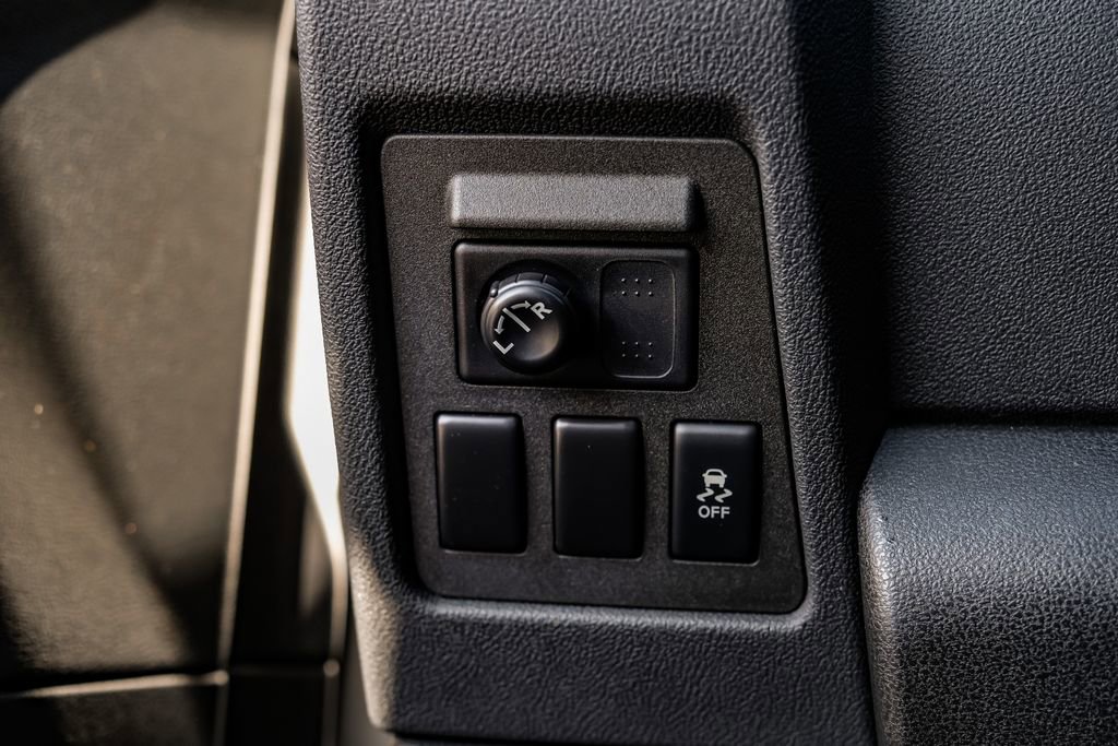 Used 2015 Nissan Rogue S w/ Convenience Package image 26