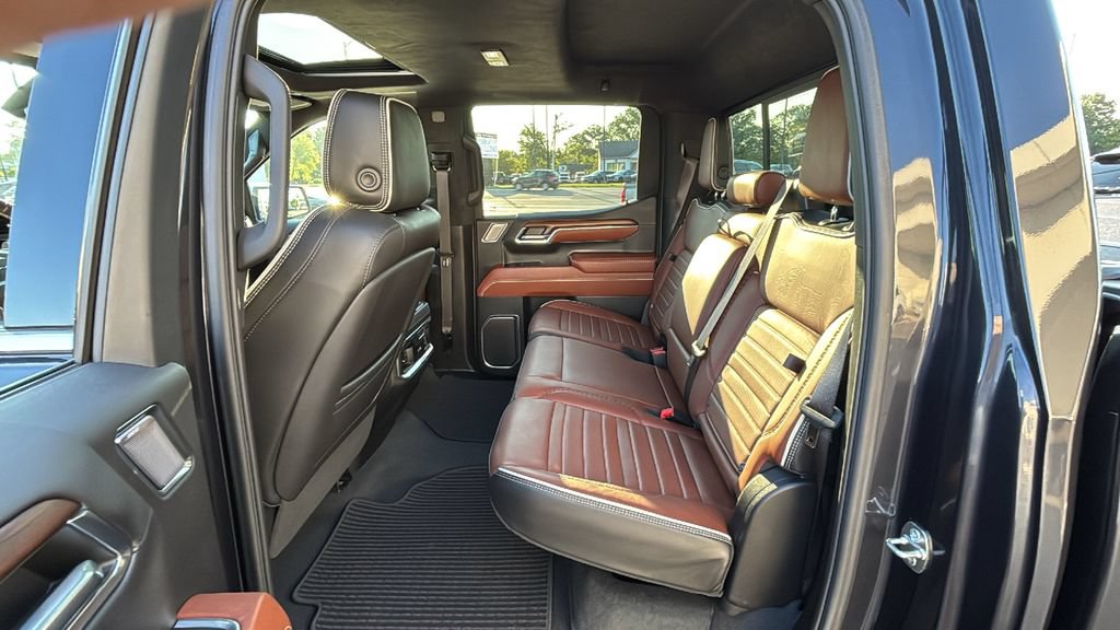 Used 2024 GMC Sierra 1500 Denali Ultimate AWD/4WD image 10