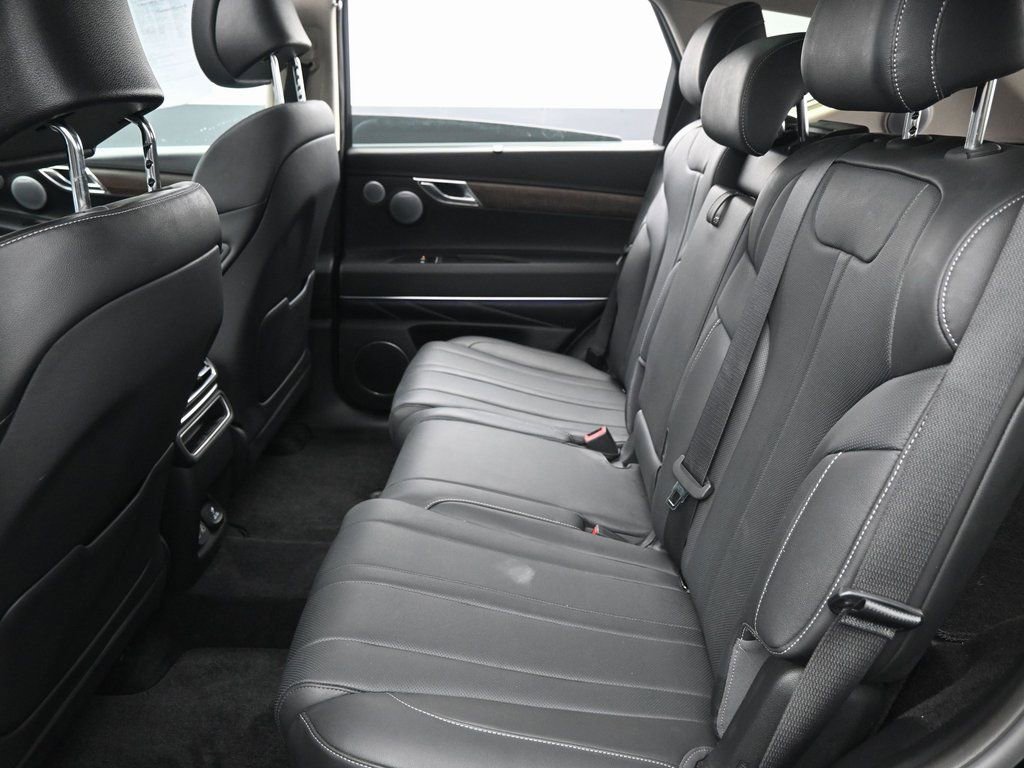 Used 2025 Genesis GV80 2.5T Advanced image 30