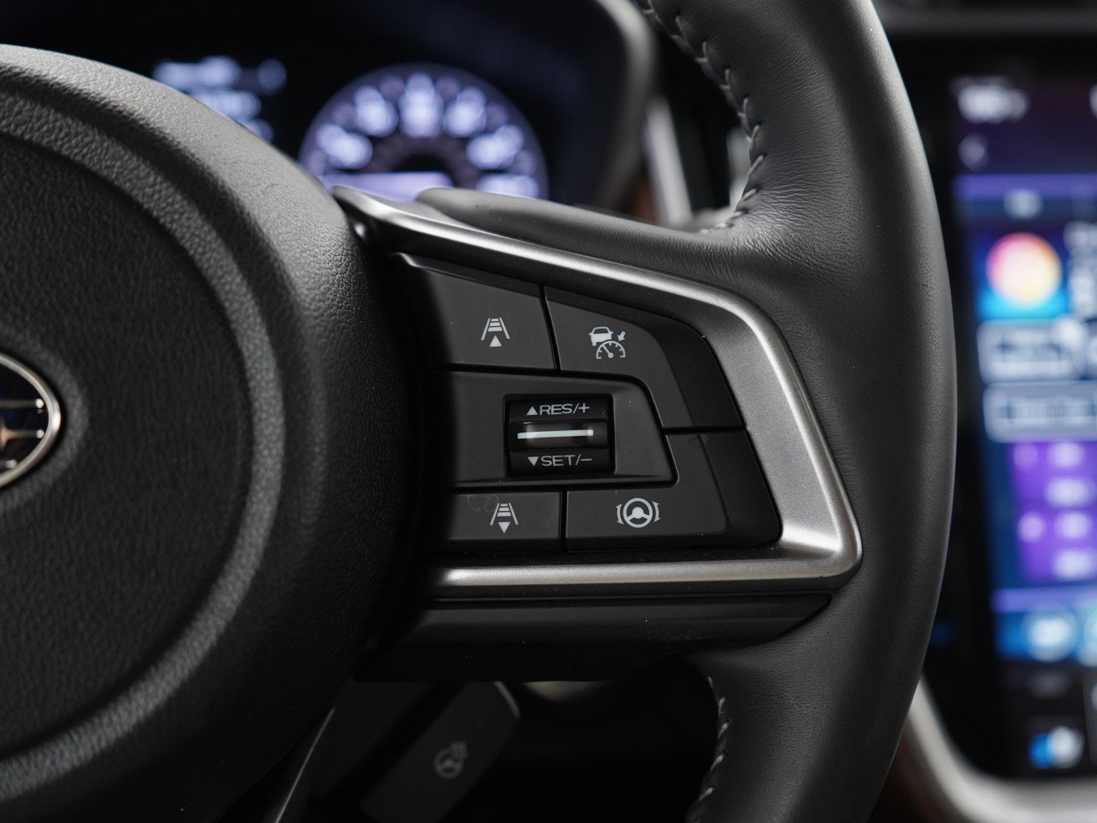 Used 2020 Subaru Outback Touring w/ Popular Package #2 image 25