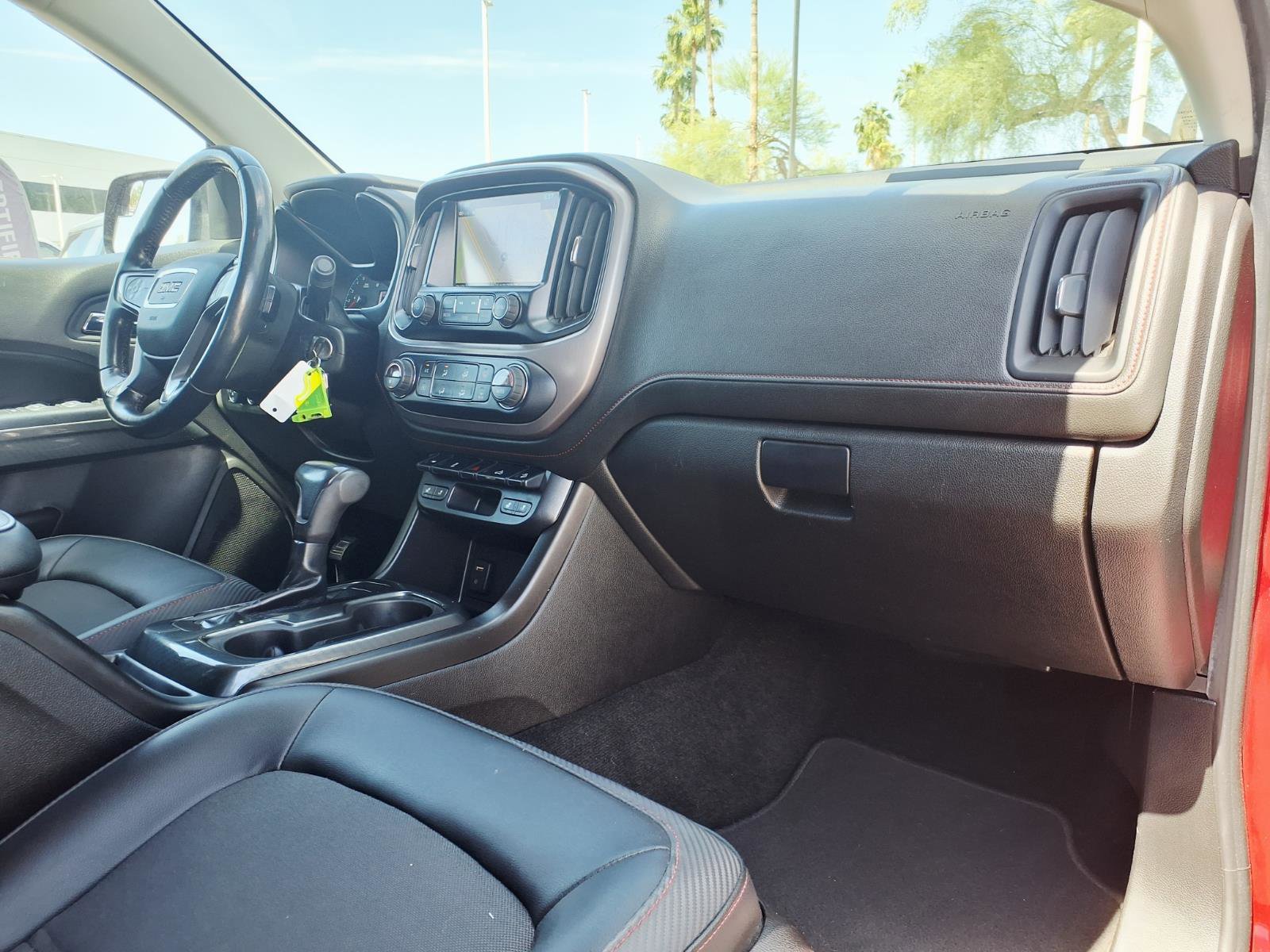 Used 2017 GMC Canyon SLE w/ All Terrain Package AWD/4WD image 10