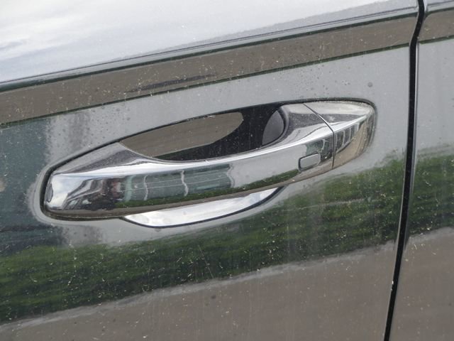 New 2026 Volkswagen Taos SE FWD image 10