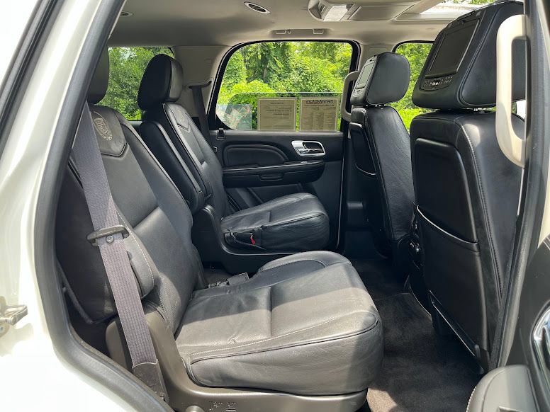 Used 2014 Cadillac Escalade Platinum AWD/4WD image 38