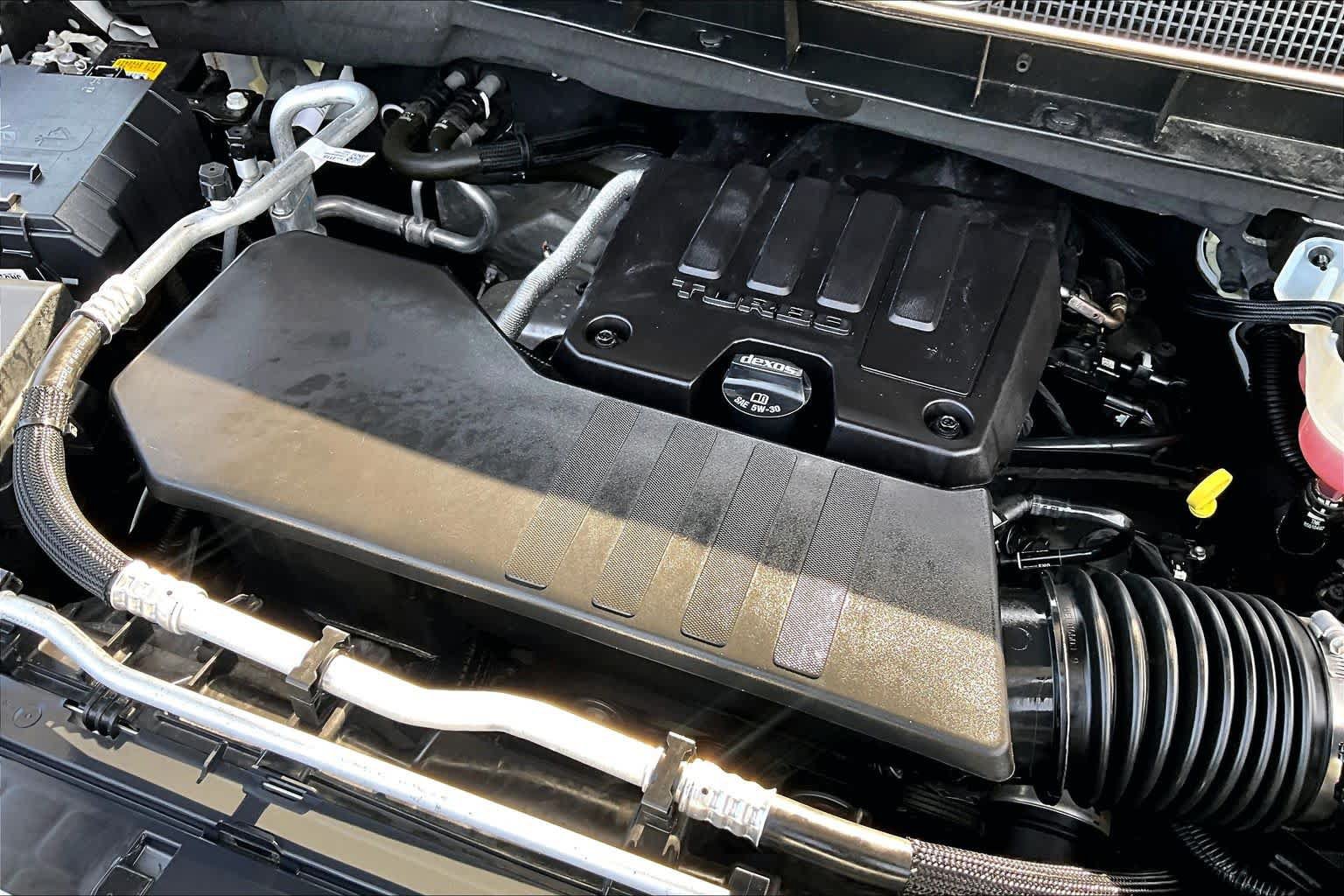Used 2023 Chevrolet Silverado 1500 LT AWD/4WD image 33