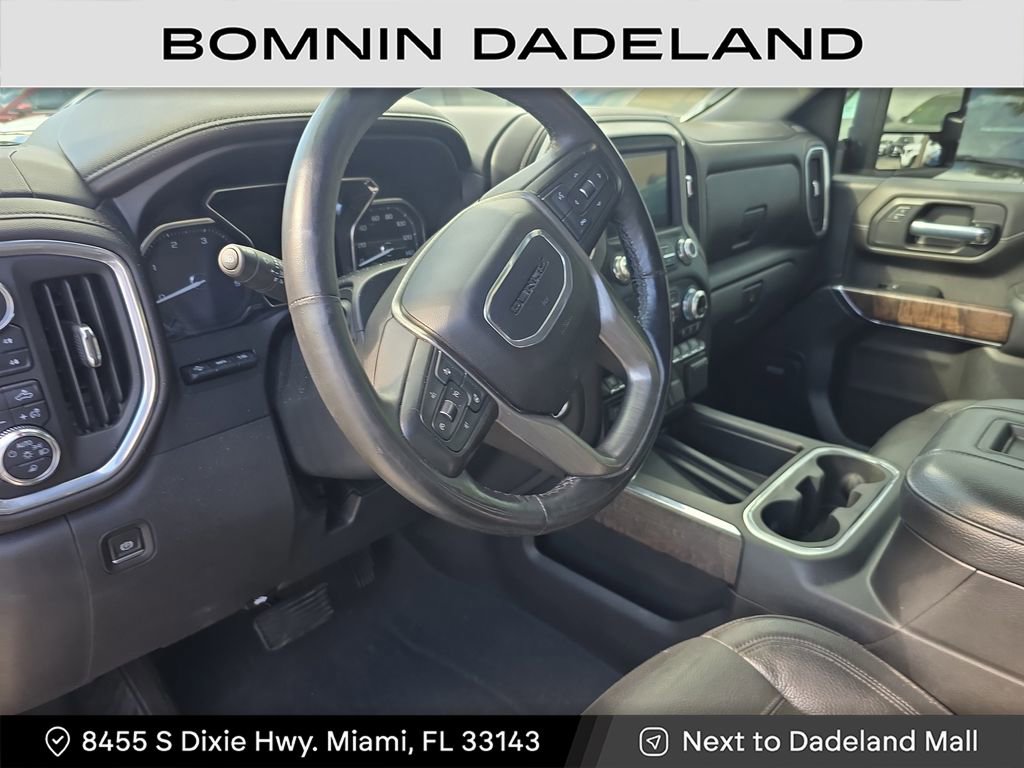 Used 2022 GMC Sierra 3500 Denali w/ Denali Ultimate Package image 23