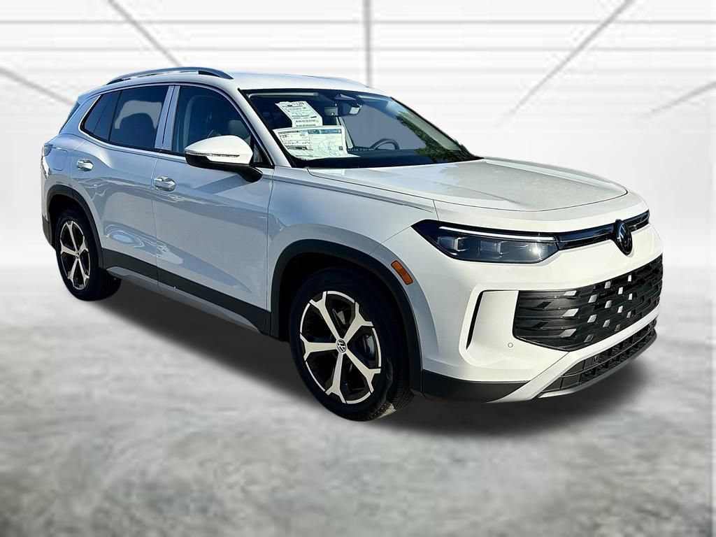 New 2026 Volkswagen Tiguan SE FWD image 3