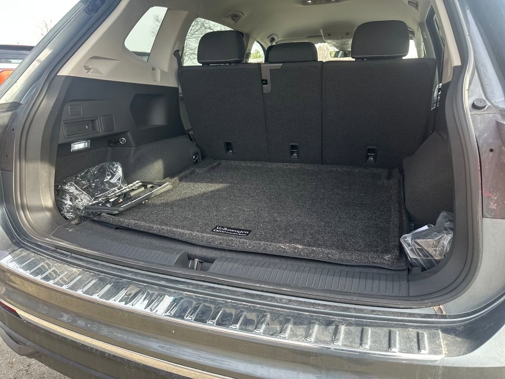 Used 2024 Volkswagen Tiguan S image 14