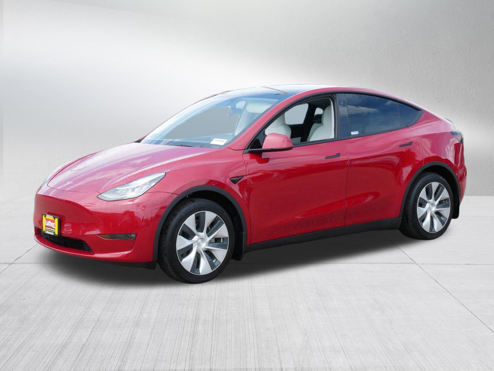 Used 2021 Tesla Model Y Long Range AWD/4WD image 3