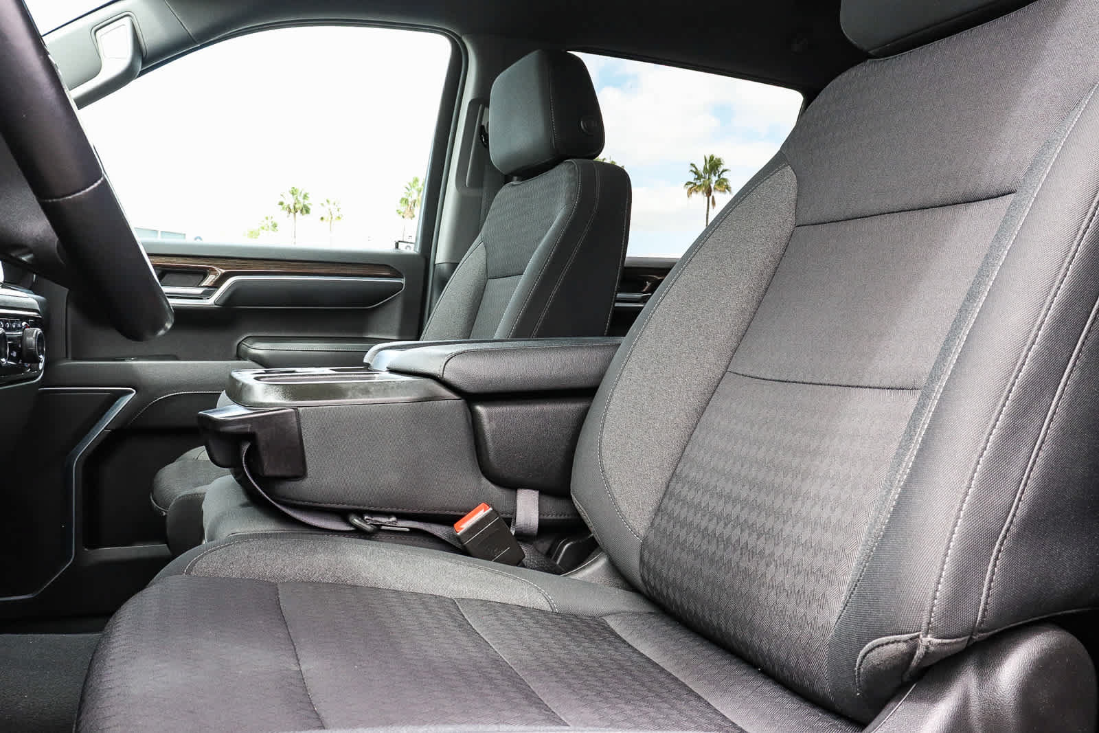 Used 2022 Chevrolet Silverado 1500 RST w/ LPO, Dark Essentials Package RWD image 29