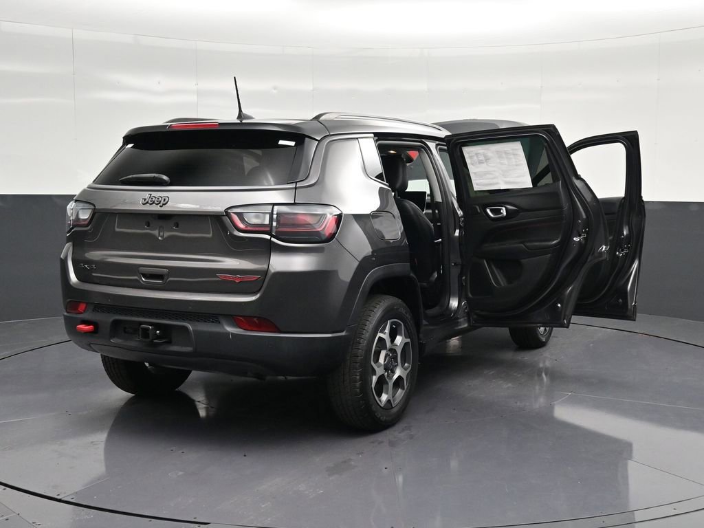 Used 2022 Jeep Compass Trailhawk w/ Trailhawk Elite Group image 42