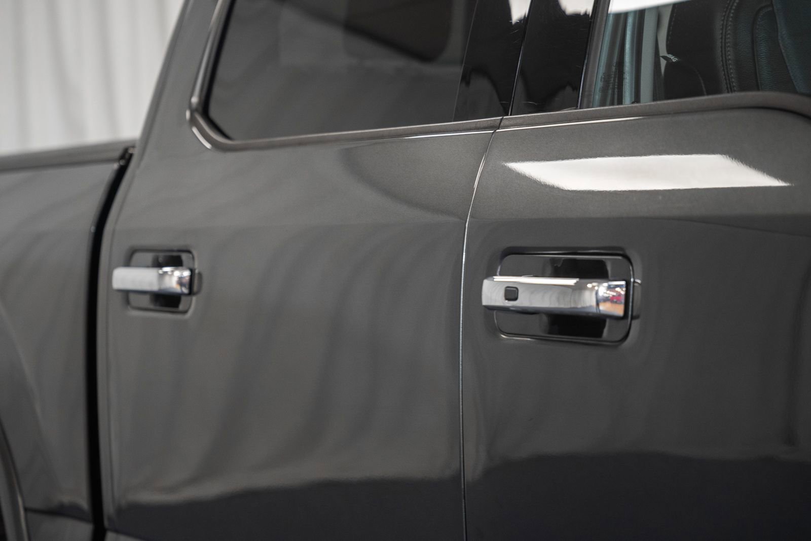 Used 2017 Ford F150 Lariat w/ Equipment Group 502A Luxury image 19