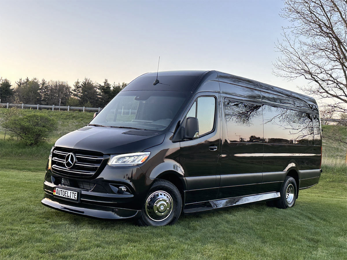 Used 2024 Mercedes-Benz Sprinter 3500 image 5