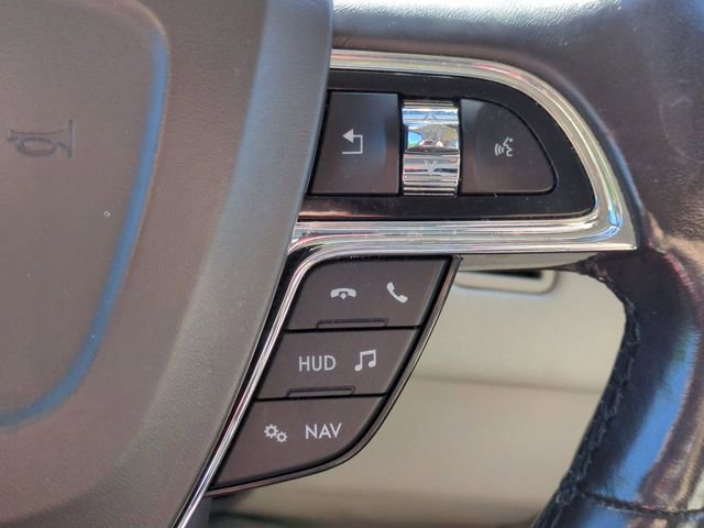 Used 2018 Lincoln Navigator Reserve w/ Technology Package AWD/4WD image 17