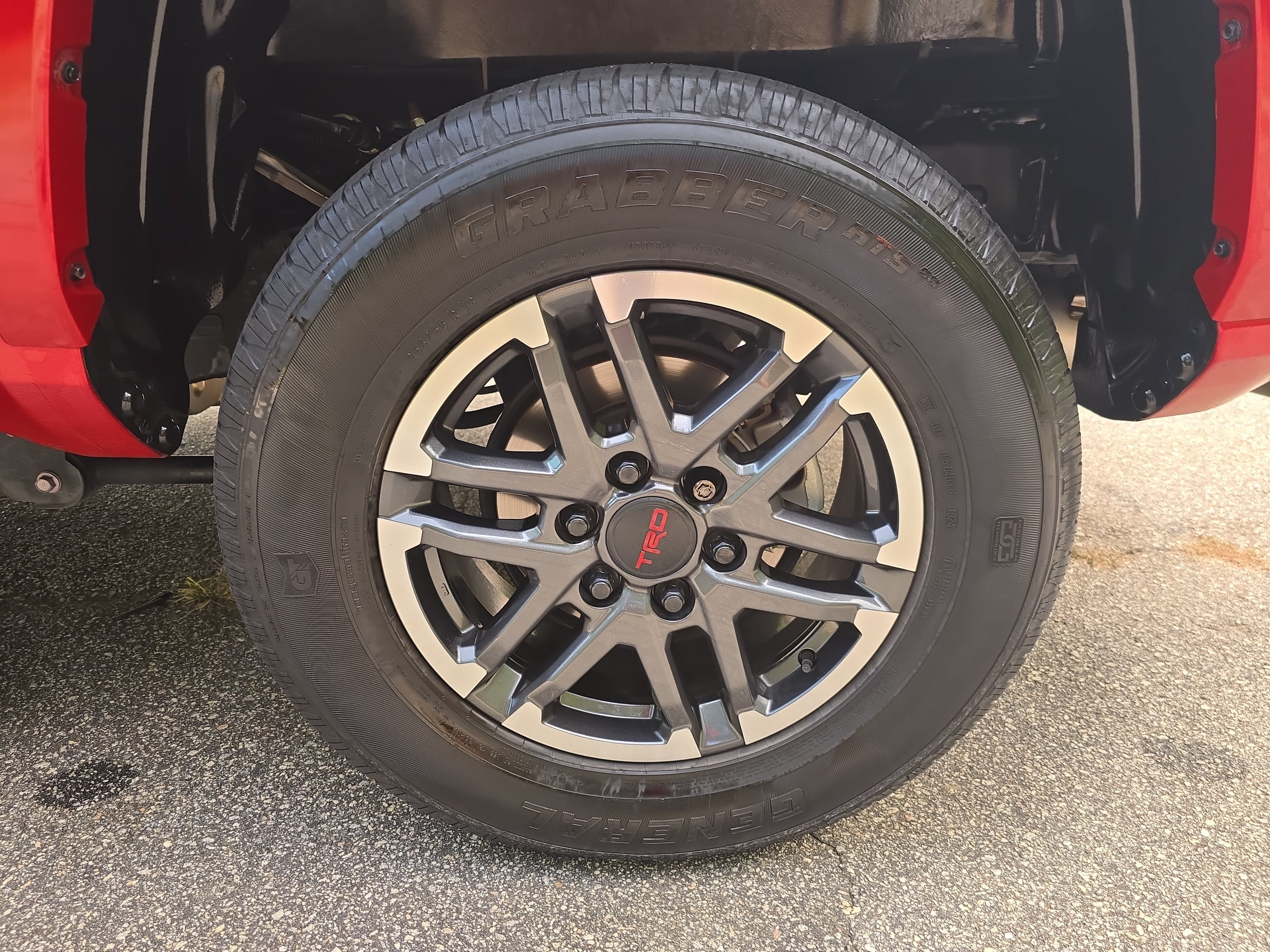 Used 2024 Toyota Tacoma TRD Sport RWD image 29