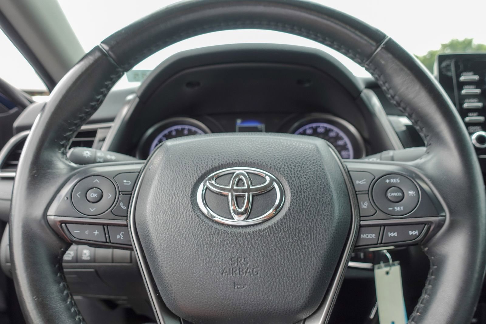 Used 2022 Toyota Camry SE FWD image 18