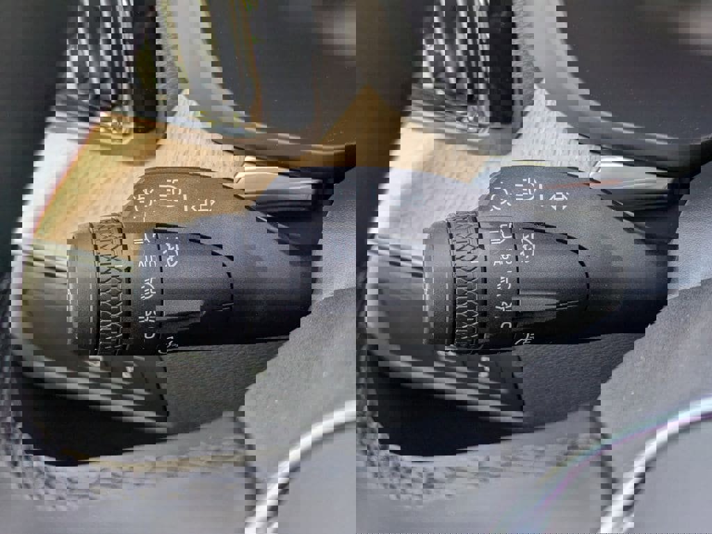 New 2026 Volvo XC60 T8 Core image 36