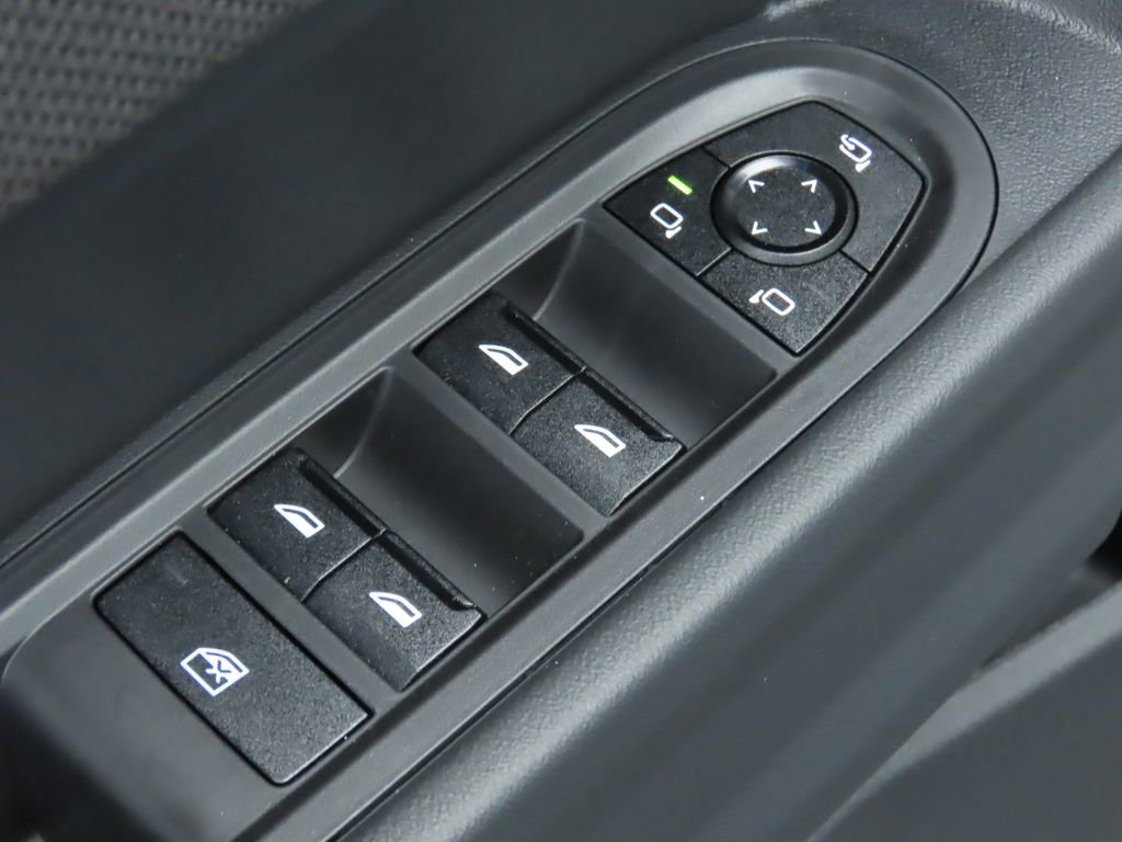 Used 2026 MINI Cooper 4-Door Hardtop image 25