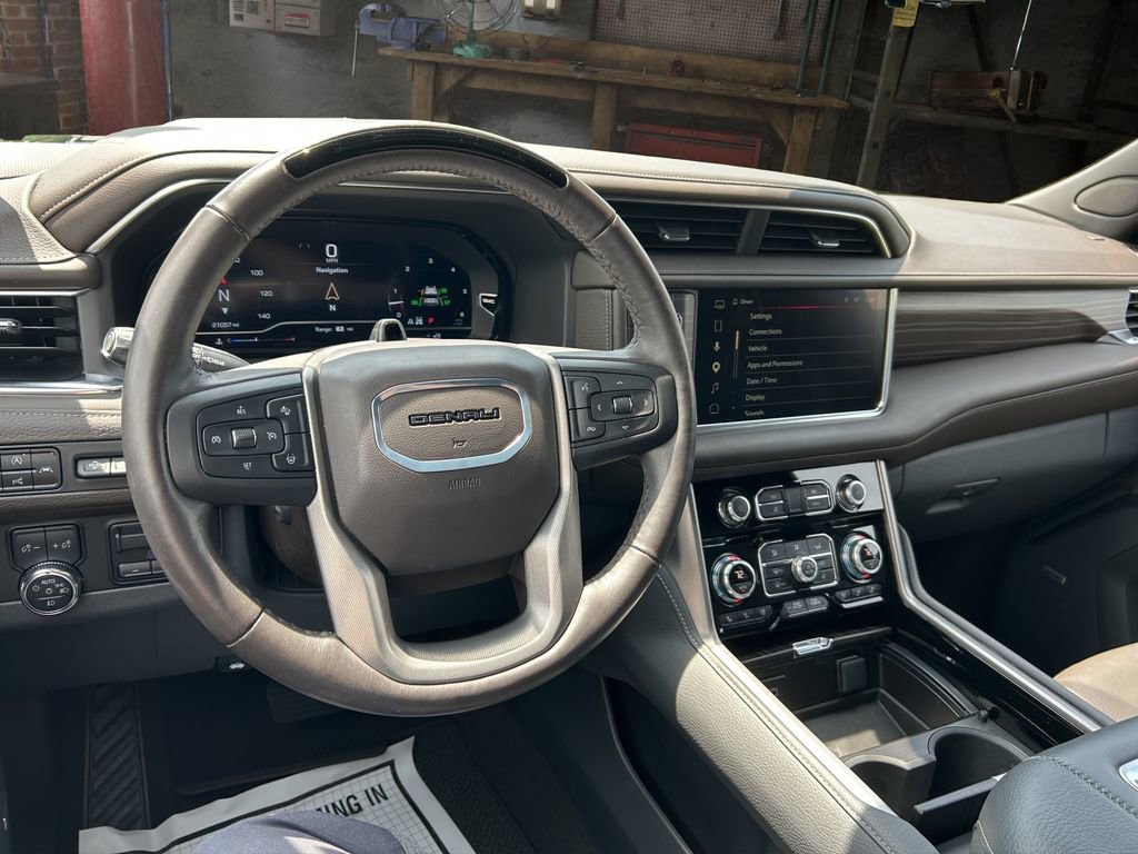 Certified 2024 GMC Yukon Denali w/ Denali Reserve Package AWD/4WD image 21