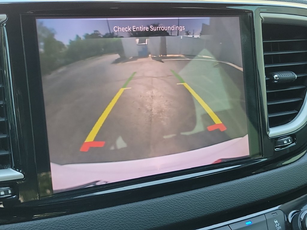 Used 2023 Chrysler Pacifica Touring-L FWD image 31