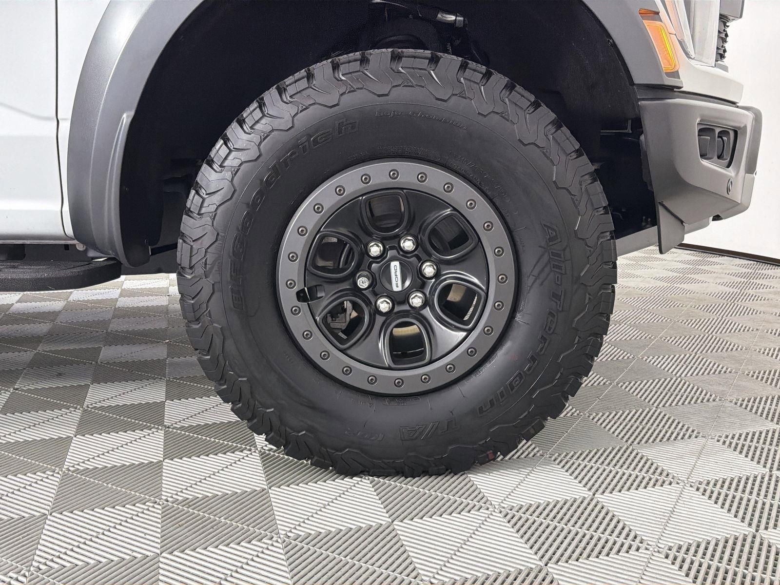 Used 2023 Ford F150 Raptor w/ Raptor Carbon Fiber Package image 36