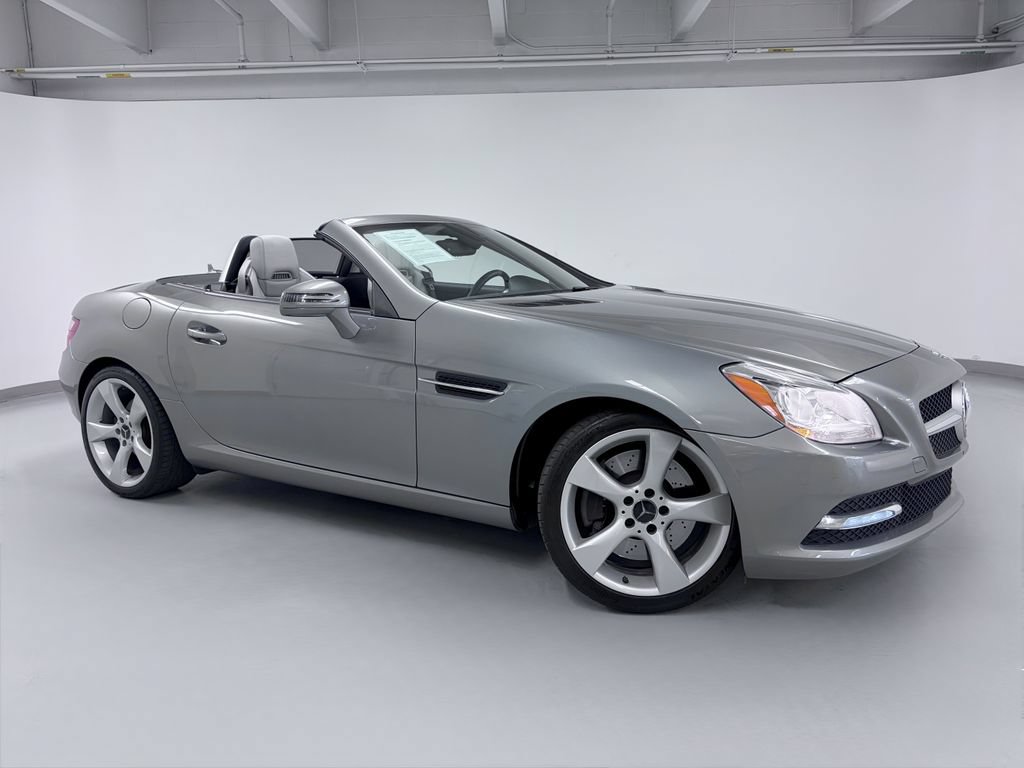 Used 2012 Mercedes-Benz SLK 350 image 9
