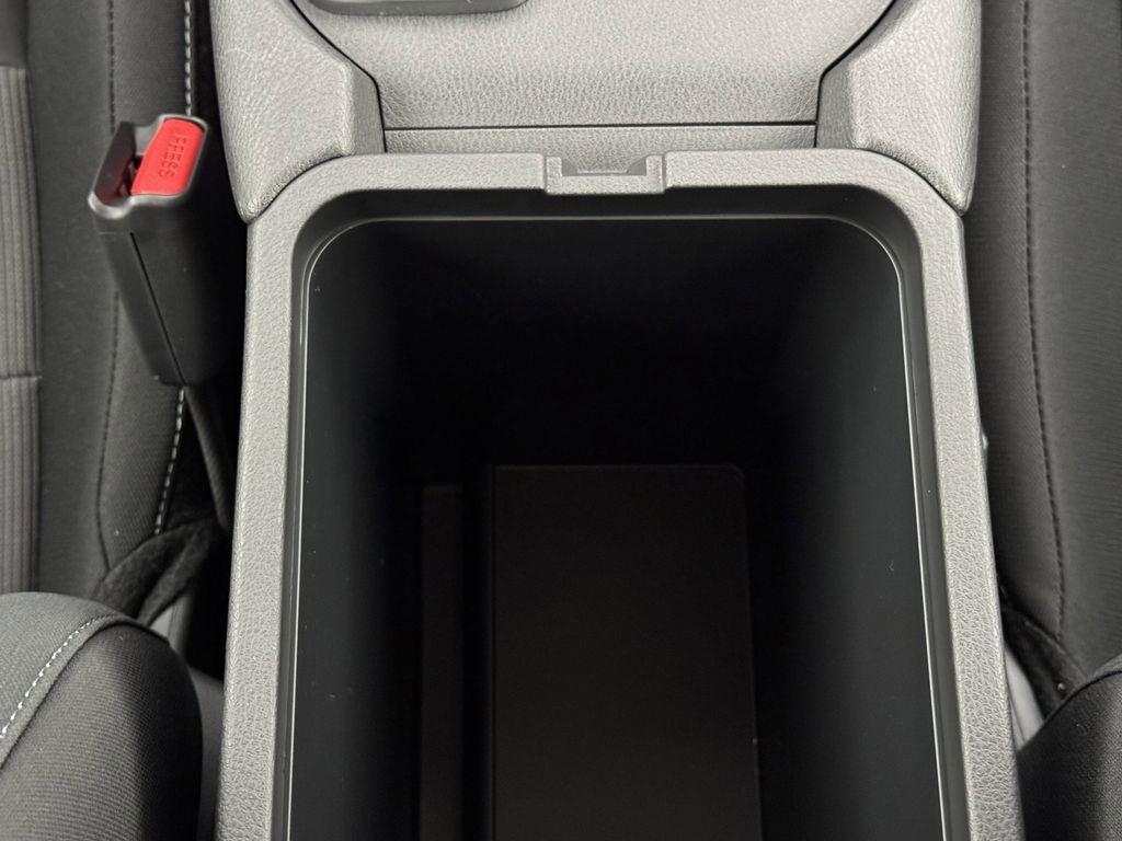 New 2025 Nissan Sentra SV image 32