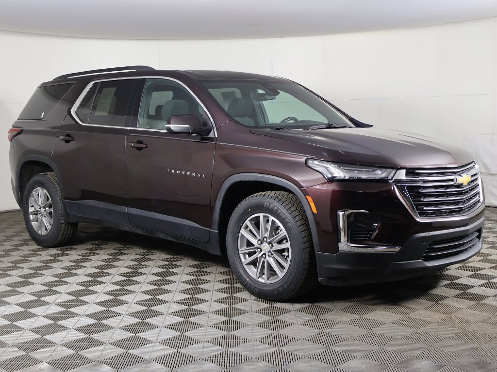 Used 2022 Chevrolet Traverse LT w/ LPO, Floor Liner Package image 2