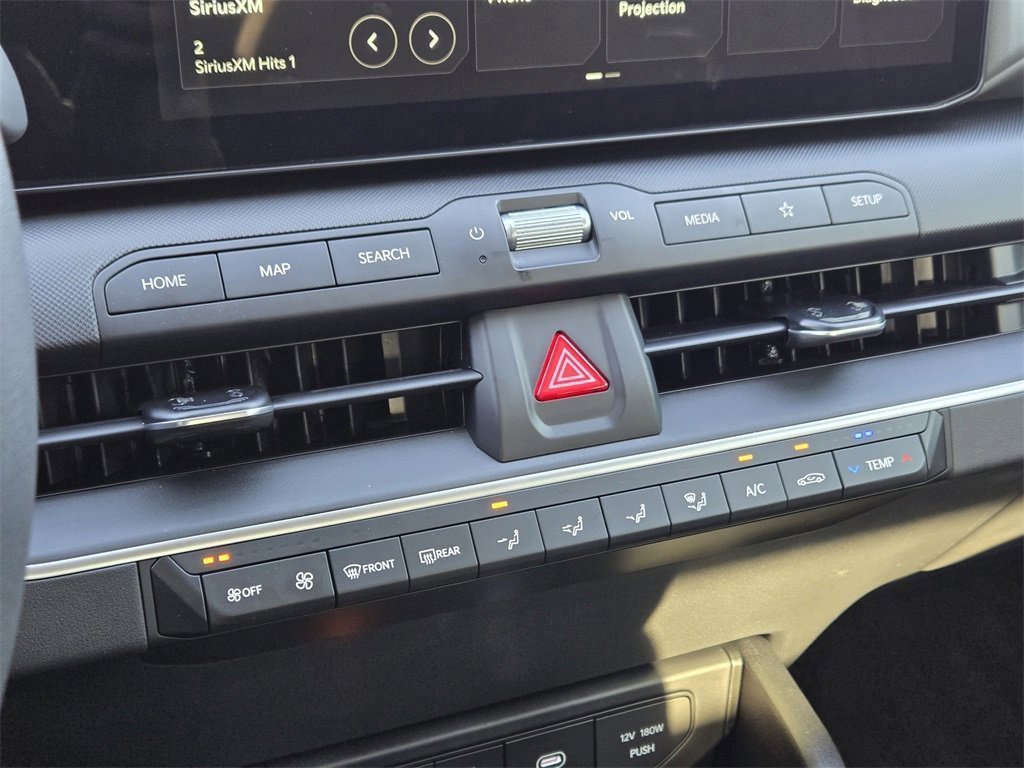 New 2025 Kia K4 LXS image 30