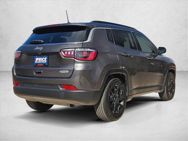 Used 2022 Jeep Compass Latitude FWD image 5