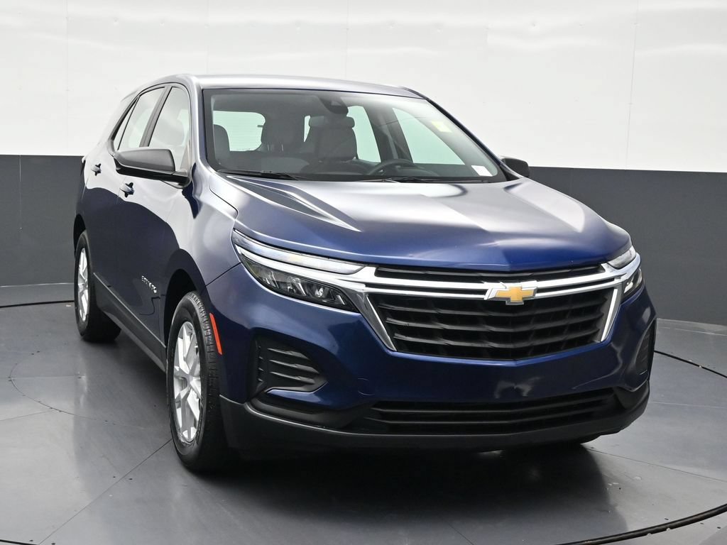 Used 2023 Chevrolet Equinox LS FWD image 8