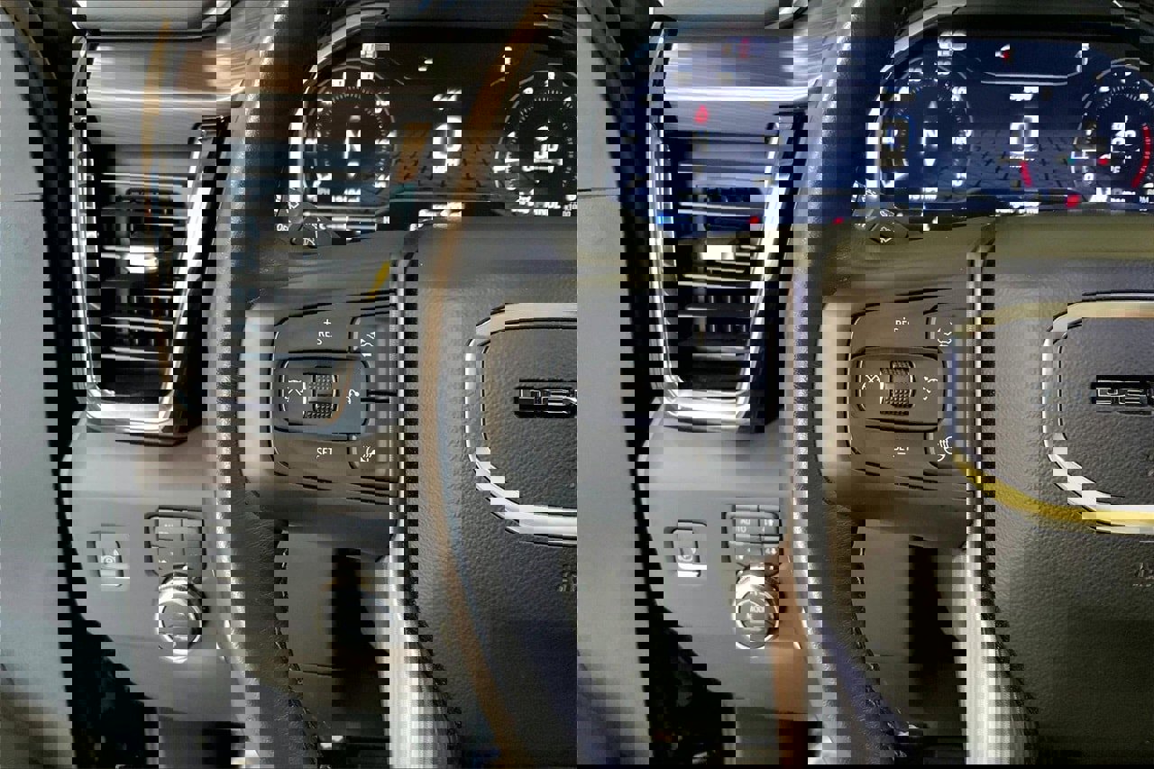 Used 2024 GMC Sierra 3500 Denali Ultimate image 21