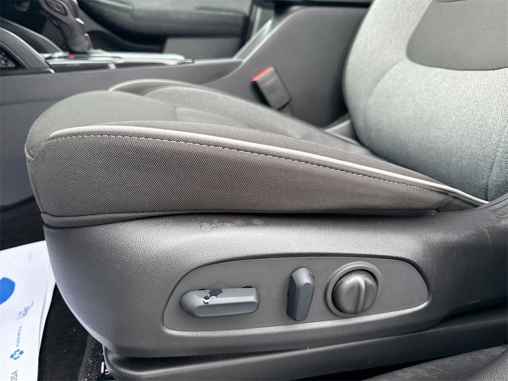 Used 2023 Chevrolet TrailBlazer LT w/ Convenience Package image 12